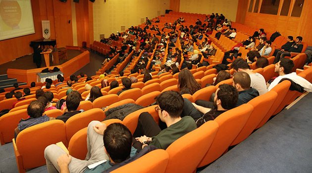Geleceğin doktorlarına  ‘Sağlık ve Medya Okuryazarlığı’ dersi