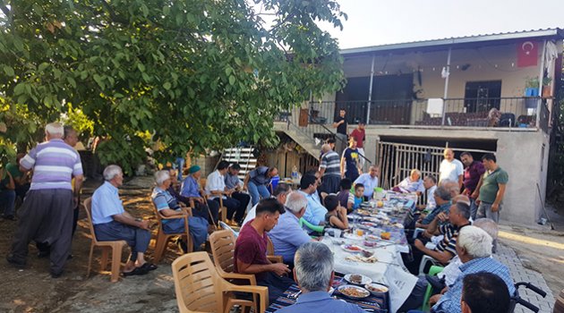 Geleneklerini yaşatıyorlar