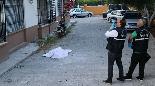 Genç kadın 4. Kattan aşağı atladı