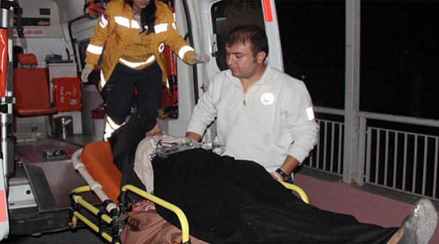 Genç kadın boşandığı eşi tarafından bıçaklandı