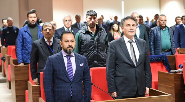 ‘Gençler geleceğimizi aydınlatacak’