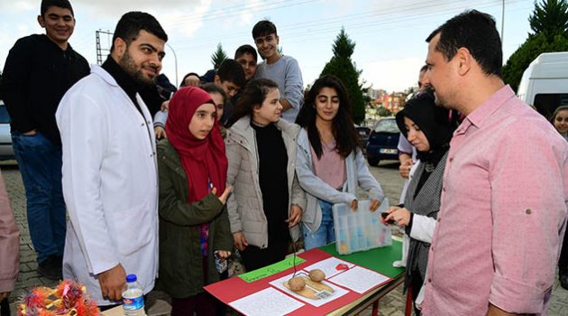 Gençliğe bilimi sevdiriyorlar