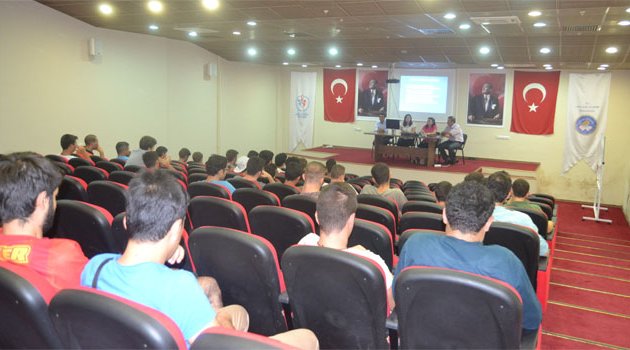 Gençlik Merkezi’nden "Vergi Bilinci" Ve "Sosyal Güvenlik" konferansı