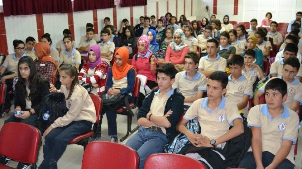 Gençlik Merkezi tarafından organ bağışı semineri gerçekleştirildi