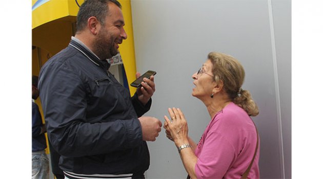 Gerçek polise inanmadı, sahte polis evini bile sattırdı