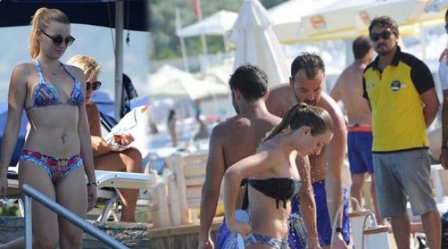 Gizem Karaca ailesiyle Bodrum'da tatilde