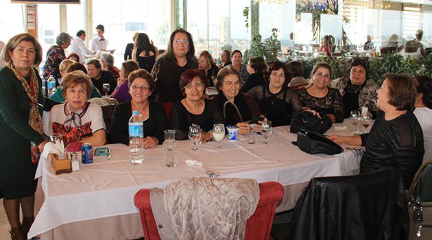 Gönüllerince eğlenip hasret giderdiler