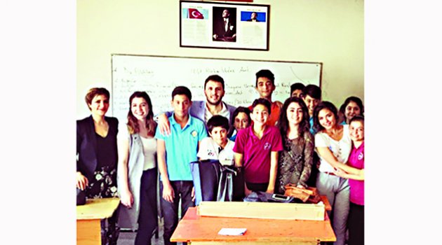 Güney Rotaract Kulübü’nden  öğrencilere sırt çantası