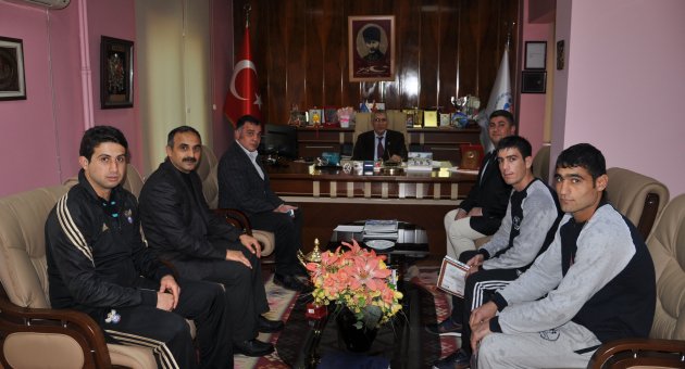 Hadi: “Sporda ülke genelinde yurtdışı teması artırmalıyız”