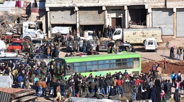 Halep’ten tahliyeler sürüyor