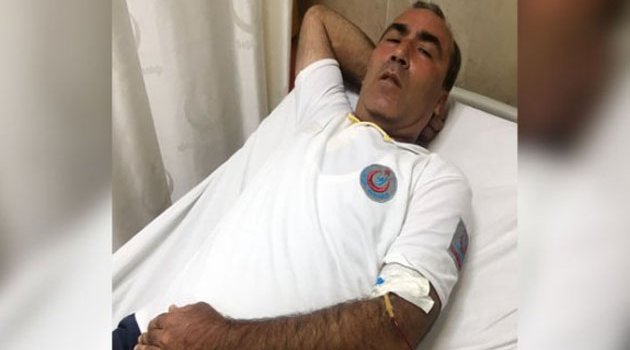 Hasta yakınları ambulans sürücüsünü darp etti