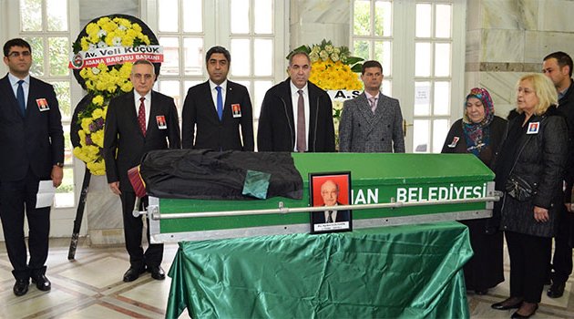 Hastanede karıştırılan cenazeye tören yaptılar
