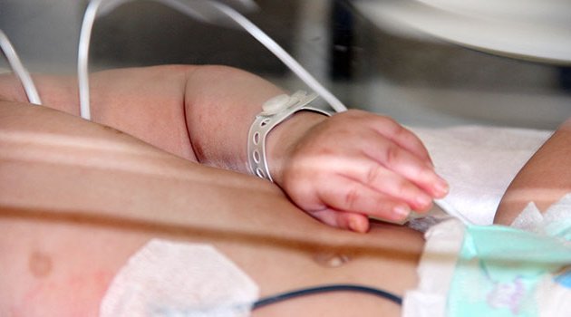Hastaneden bebek kaçırmaya karşı çipli önlem geliştirildi