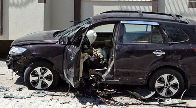 Hatay'da muhalif komutana bombalı saldırı