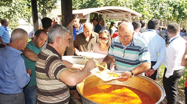 Hava Limanı Taksi esnafından aşure günü