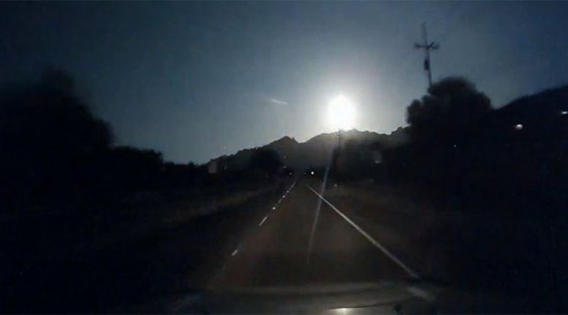 Havayı aydınlatan göktaşı böyle görüntülendi