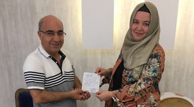 Hayırsever işkadını Çiçek Kızılay’a kurban bağışladı