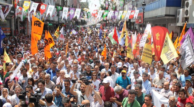 HDP binalarındaki saldırılar protesto edildi