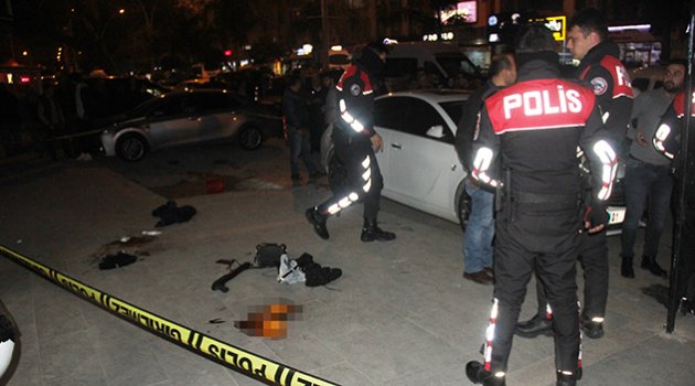 ‘Herkes çiçekle gelir, kendisi pompalı ile gelmiş’