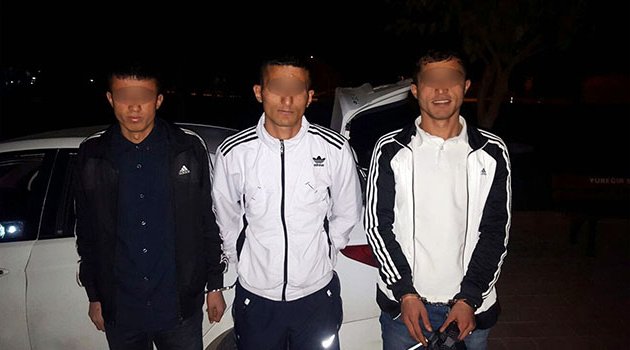 Hırsızları parmak izleri ele verdi