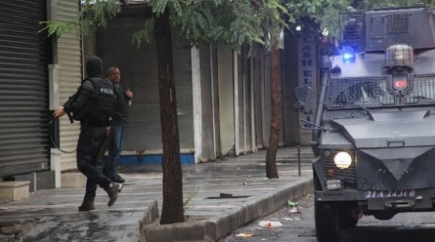 Hücre evine operasyon: 2 polis şehit