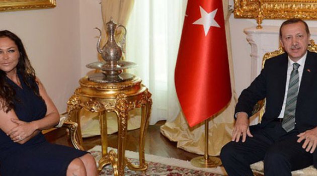 Hülya Avşar'dan birlik mesajı