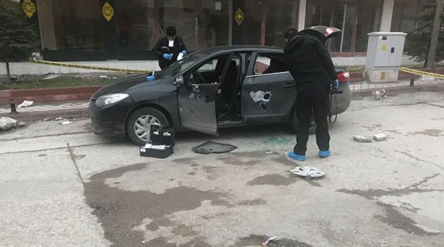 Husumetli olduğu şahıslar tarafından silahlı saldırıya uğradı