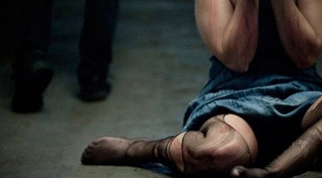 İğrenç olay ortaya çıktı. Devriye gezen polise sığındı