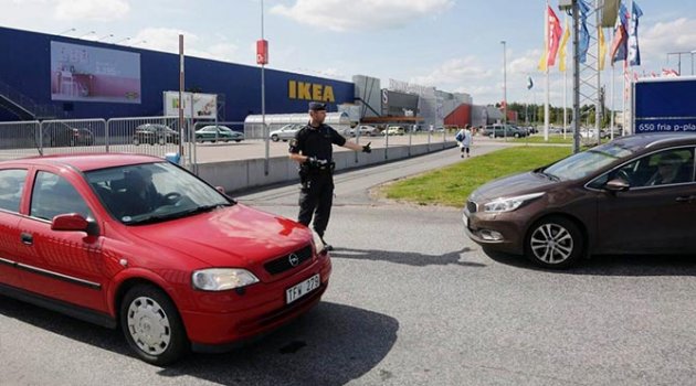 IKEA’da bıçaklı saldırı: 2 ölü