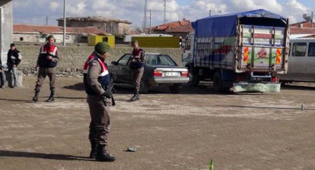 İki aile arasında silahlı kavga: 3 yaralı