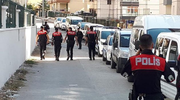 İki grup arasında tartışma çıktı ölü ve yaralılar var