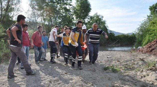 İki kardeşten biri boğuldu biri ise kayboldu