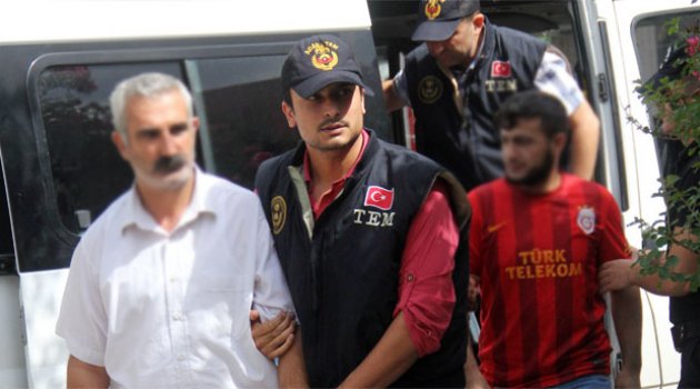 İki polisin şehit edilmesi olayında 14 gözaltı