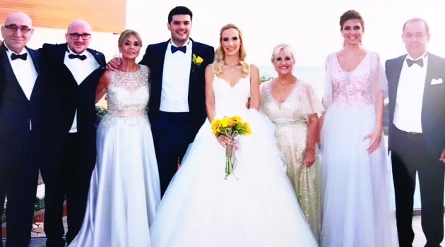 İldiz ve Avdan ailesinin mutlu günü