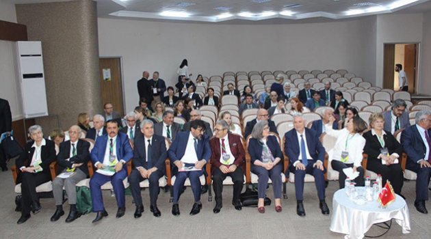 İletişim fakültesi dekanları Ç.Ü.’de toplandı