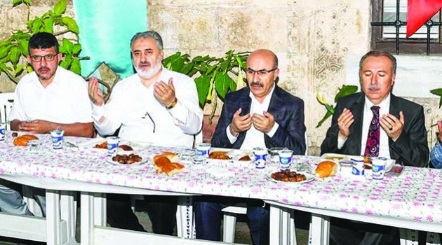 İlk iftar vatandaşlarla
