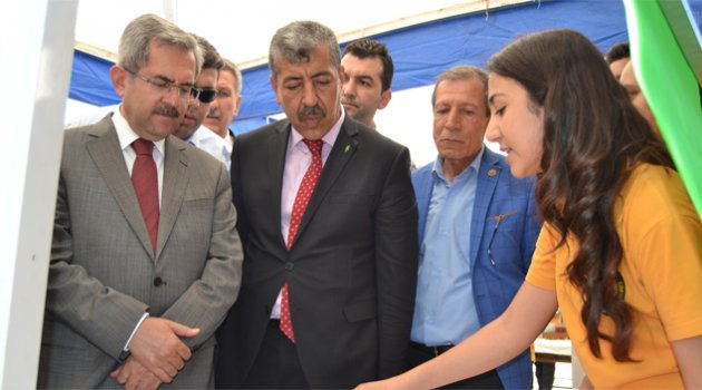 İMKB Ceyhan Anadolu Lisesi’nde Bilim fuarı açıldı