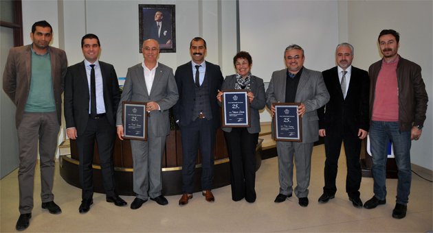 İMO’dan meslekte 25 yılını dolduranlara plaket