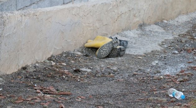 İnşaatta çalışan işçiler 4. kattan aşağı düştü