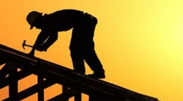 İnşaattan düşen işçi kurtarılamadı