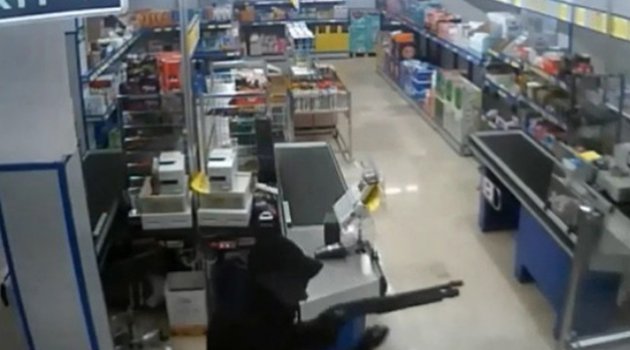 İnternetten silah aldılar gasp yaptılar