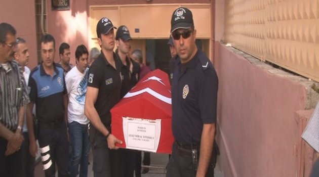 İntihar eden komiserin ağlattı