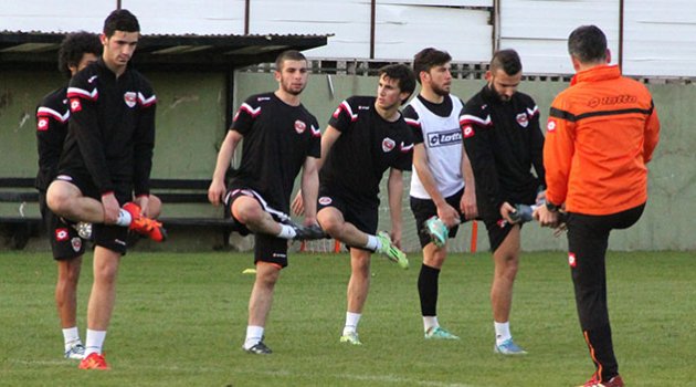 İpekoğlu’dan ’rehavete Kapılmayın’ Uyarısı