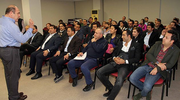 İş adamlarına stresle başa çıkmanın yolları anlatıldı