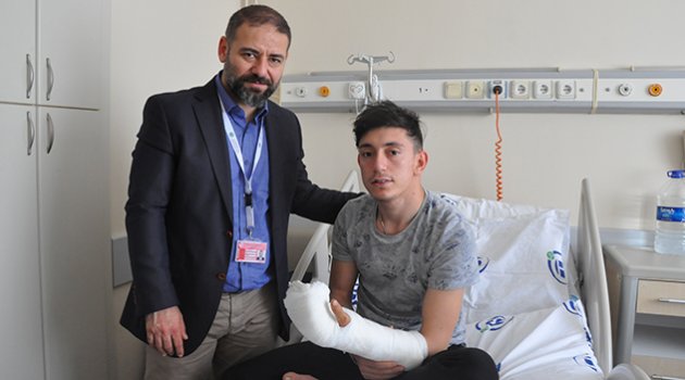 İş kazasında kopan parmakları tekrar yerine dikildi