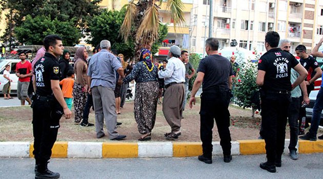 İş makinesinin altında kalarak can verdiler