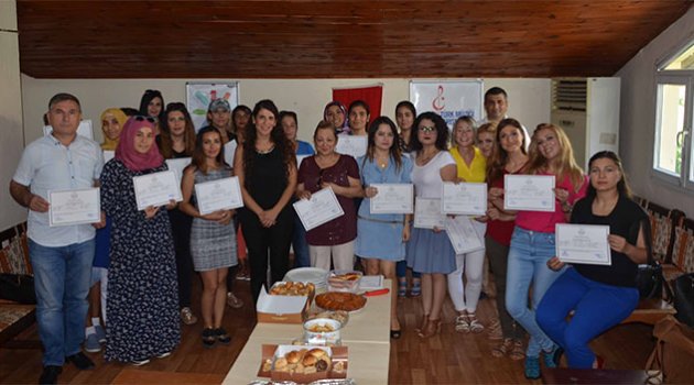 İşaret dili kursunu bitiren 50 kişiye sertifika