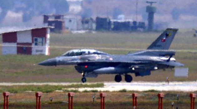 IŞİD için İncirlik'e 24 ABD uçağı daha gelecek