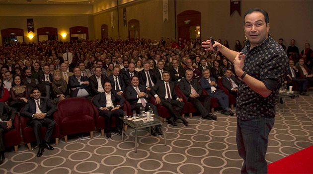 "İşini iyi yap gerisi gelir"