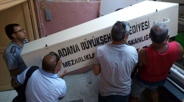 İskelede ölen adamın cesedini eşi buldu